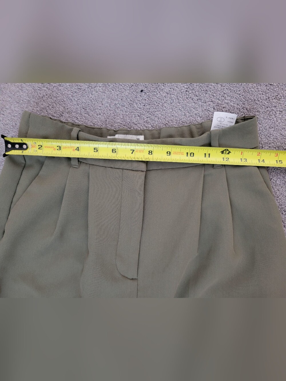 Abercrombie & Fitch Olive Green Wide Leg Pleated Pants Size 6S / 28 - Picture 6 of 7